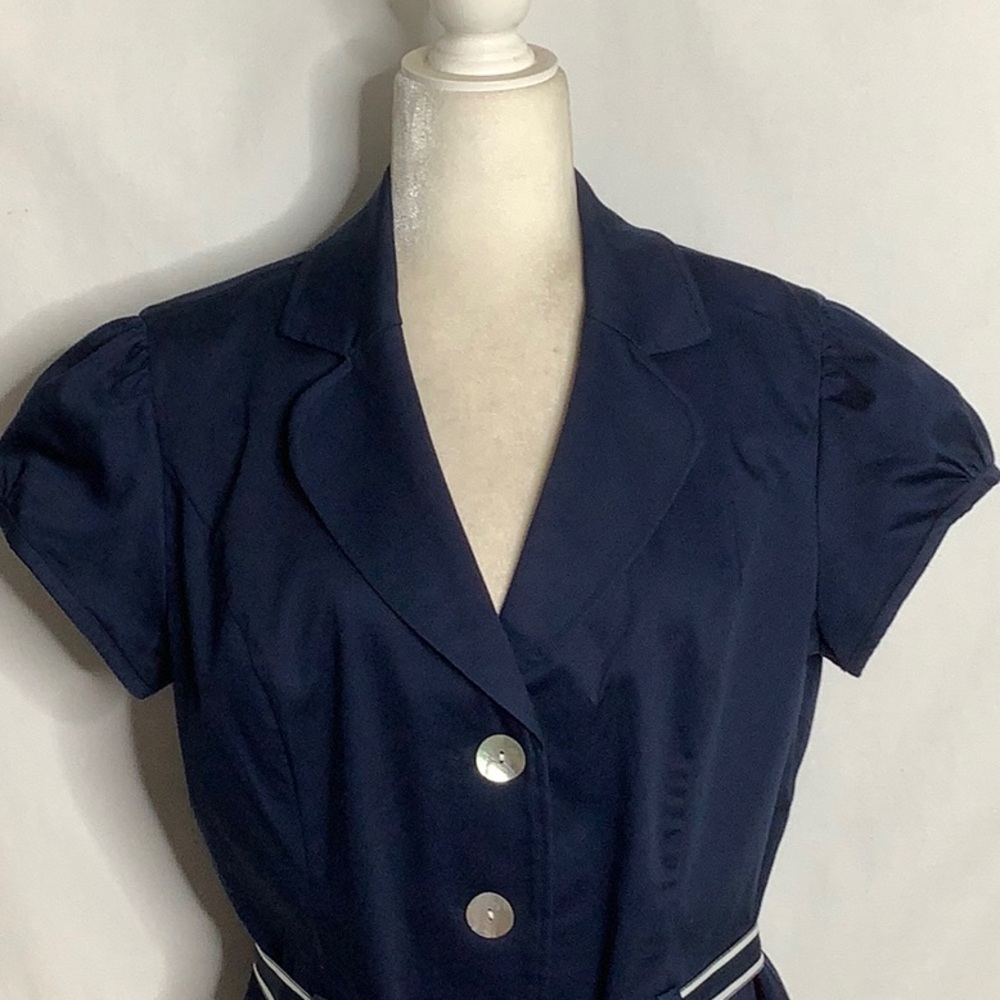 Dressbarn Navy Short Sleeve Blazer Top with Striped Belt Size 14 Career Office - Picture 3 of 16